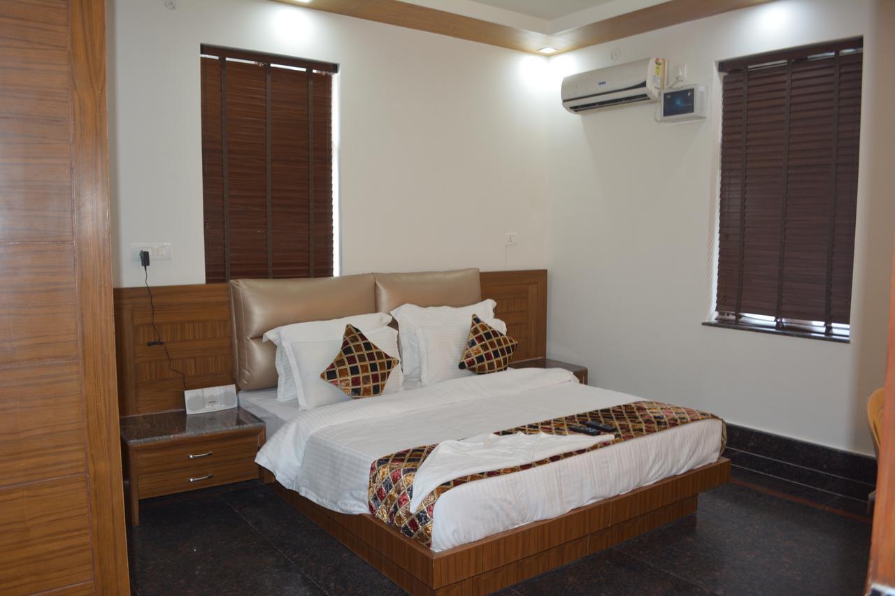 Oyo 10448 Green View Home Stay Dehradun Exterior foto