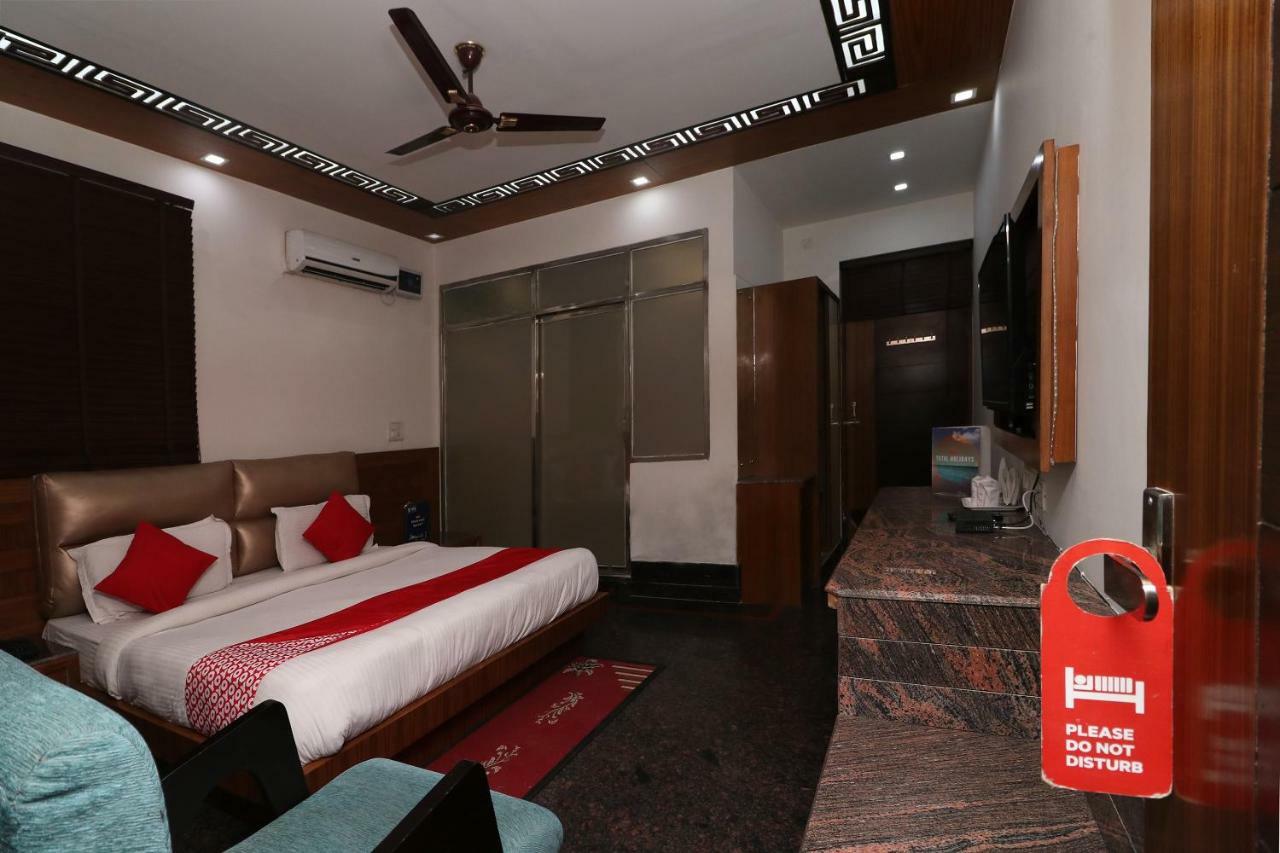 Oyo 10448 Green View Home Stay Dehradun Exterior foto