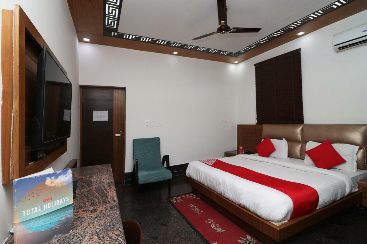 Oyo 10448 Green View Home Stay Dehradun Exterior foto
